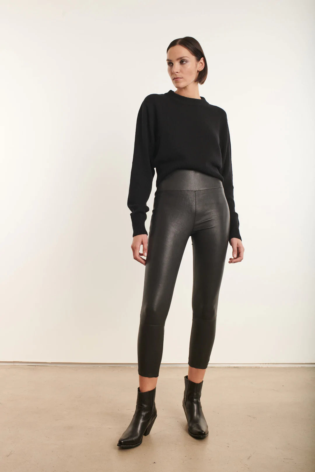 Capri Leather Legging - Black